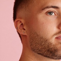 Titanium 2.5mm Ball - Threadless 18G - 7mm Flatback Stud