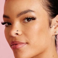 Surgical Steel Pigtail Nose Stud - Circular Flower - 4mm